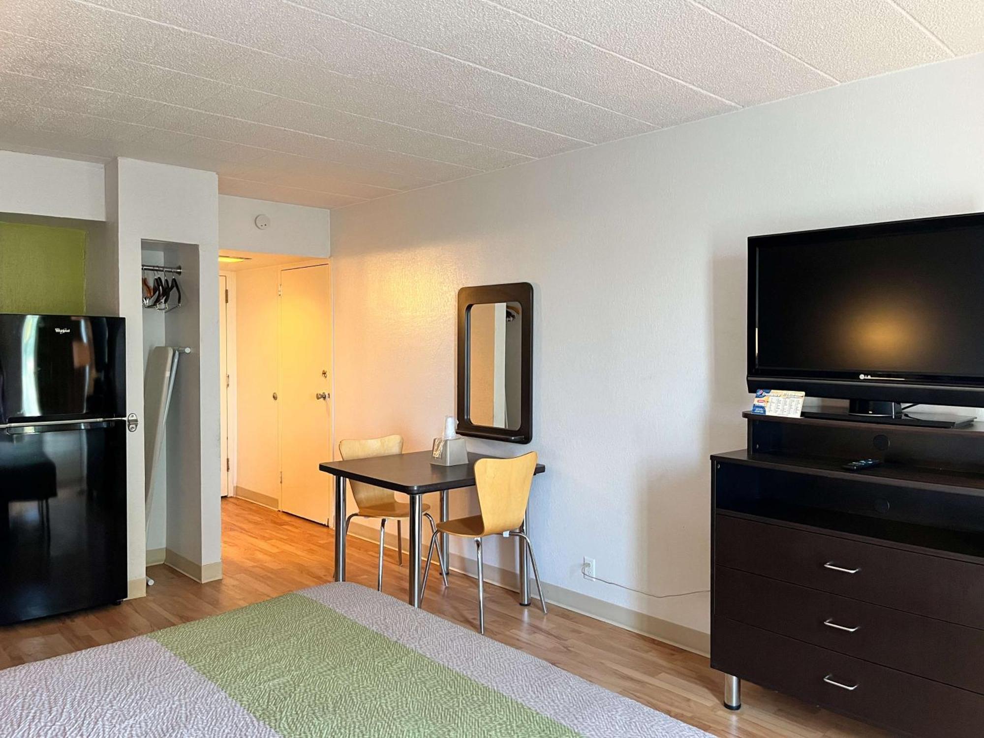 Studio 6 Suites Clarion, Pa Exterior photo